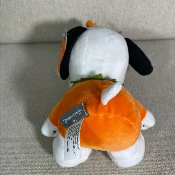NEW | HALLMARK Peanuts Halloween Snoopy - Picture 3 of 3